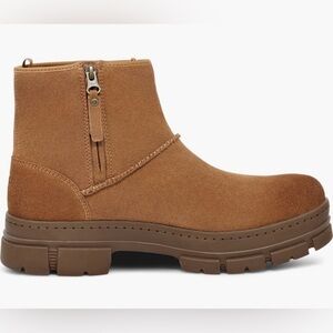 UGG Skyview Classic Pull-On Suede